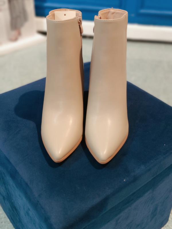 Stivaletto a punta 